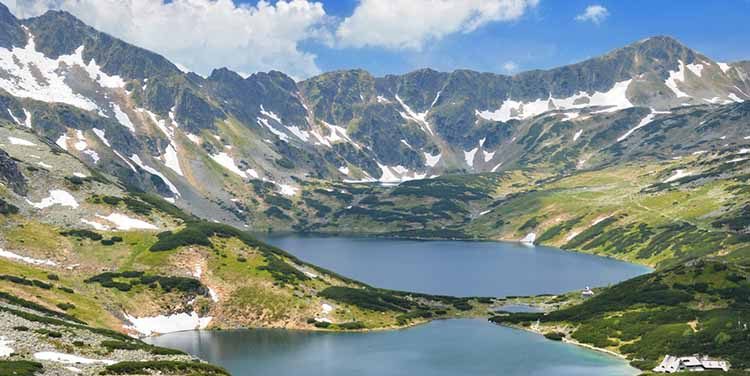 The Valley of Five Lakes Trail